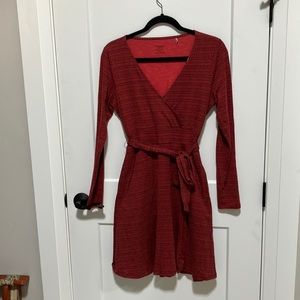 Wrap style. Toad&Co. soft Cotton with stretch. Small. Side slit pockets